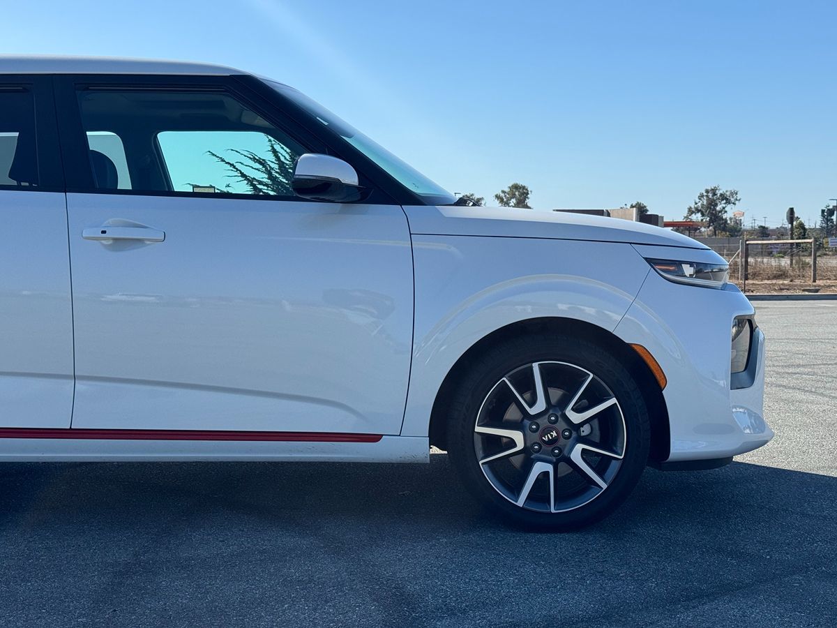 2021 Kia Soul Turbo - Photo 9