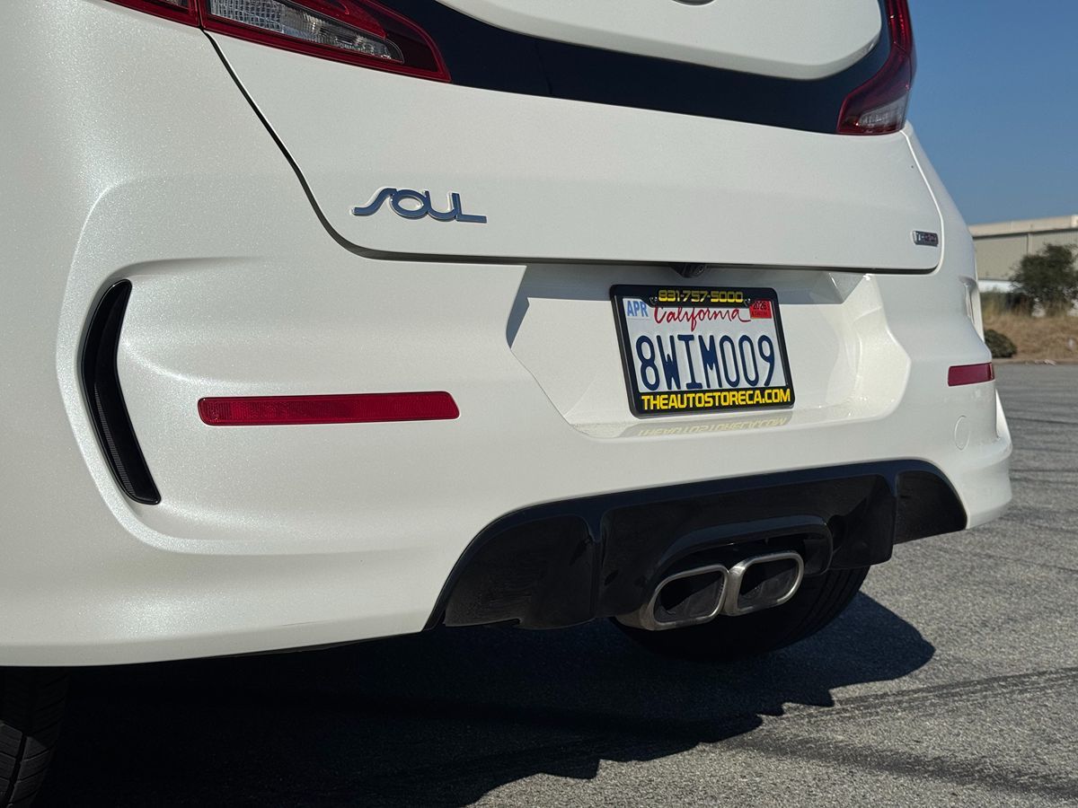 2021 Kia Soul Turbo - Photo 18