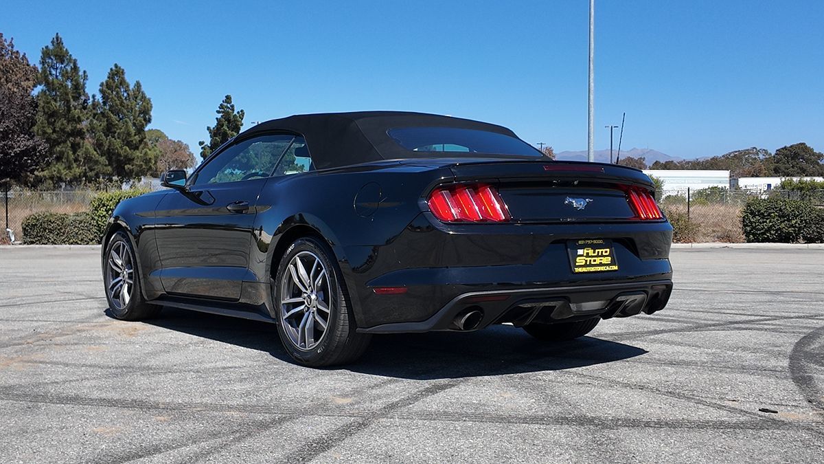 2017 Ford Mustang EcoBoost Premium - Photo 6