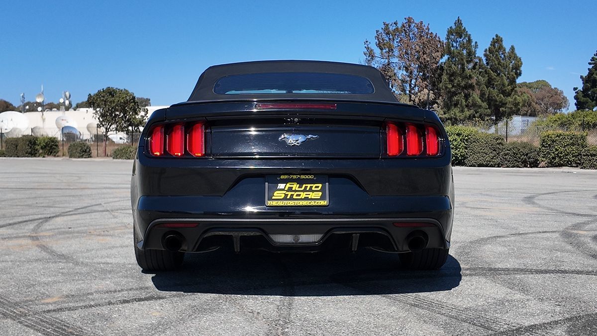 2017 Ford Mustang EcoBoost Premium - Photo 7