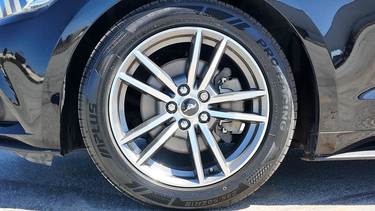2017 Ford Mustang EcoBoost Premium - Photo 17