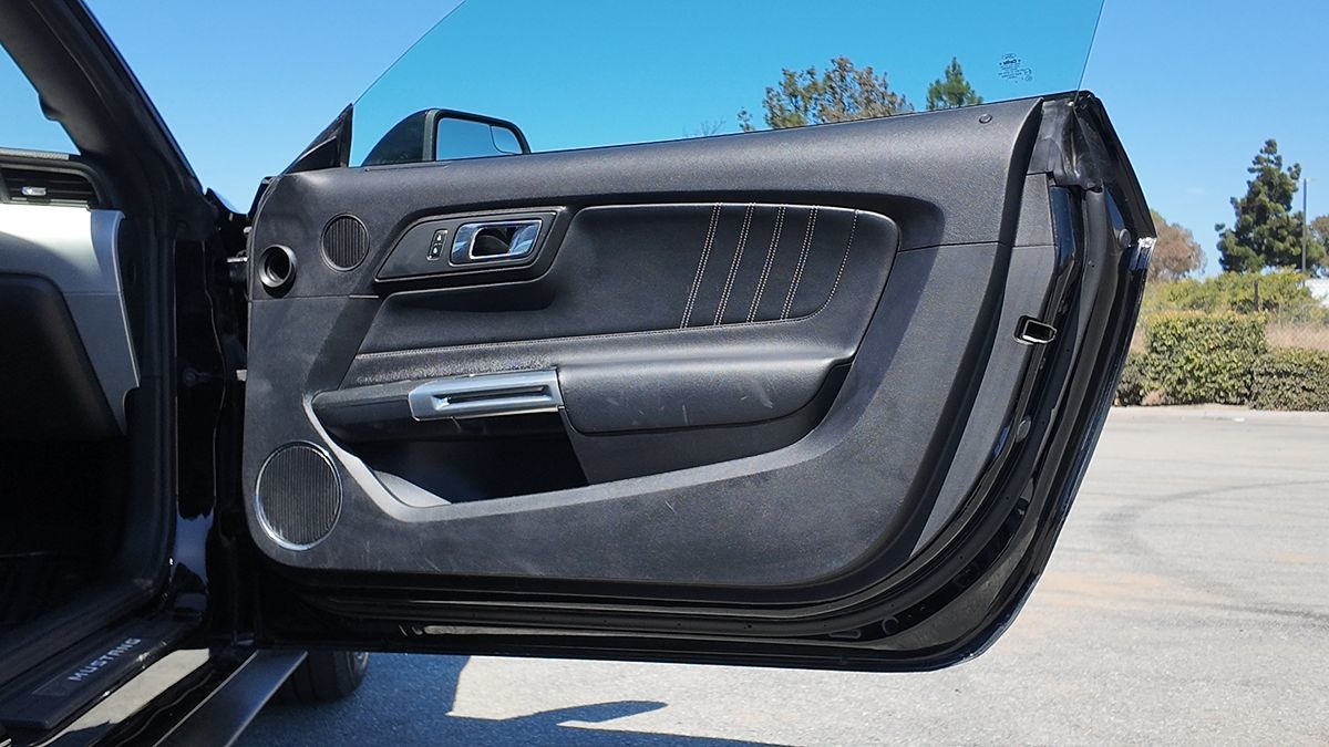2017 Ford Mustang EcoBoost Premium - Photo 21