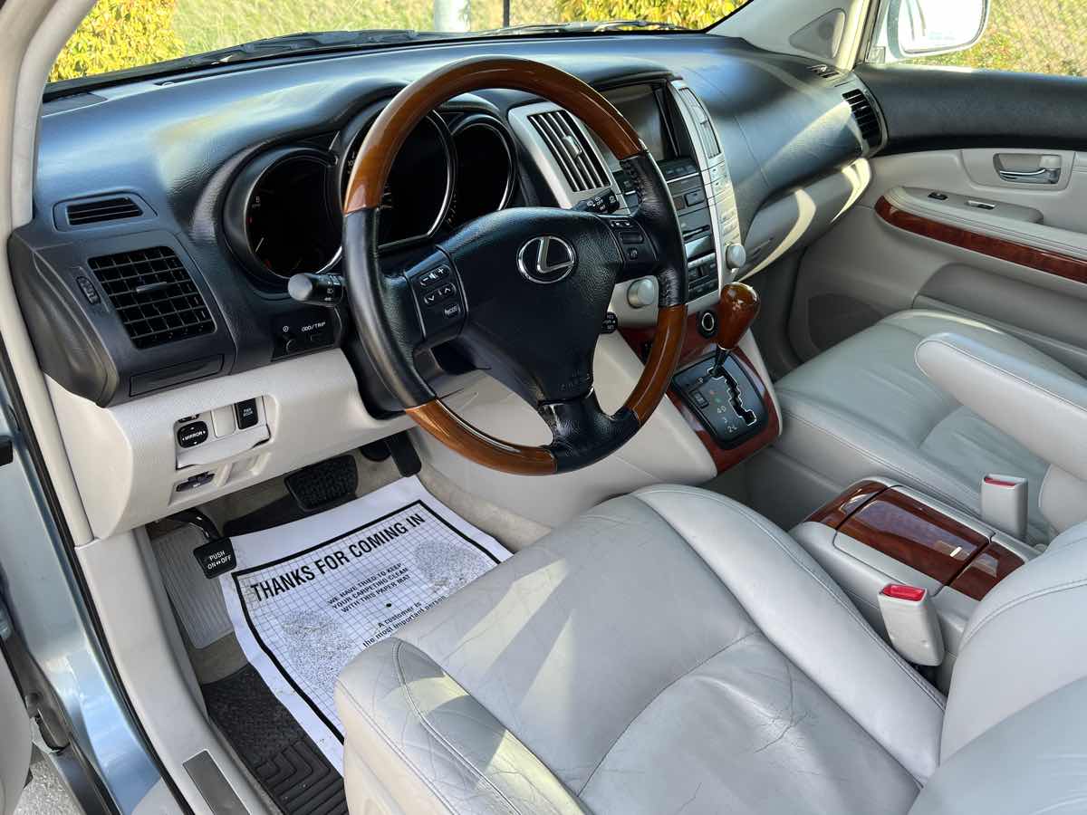 Sold 2005 Lexus RX 330 in Salinas