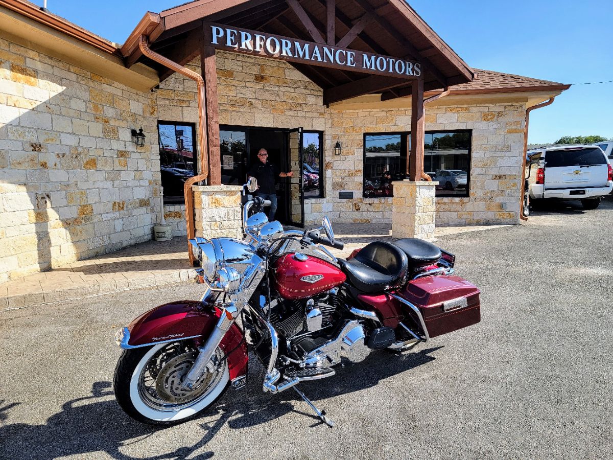 Sold 2004 Harley-Davidson Road King Classic in Killeen