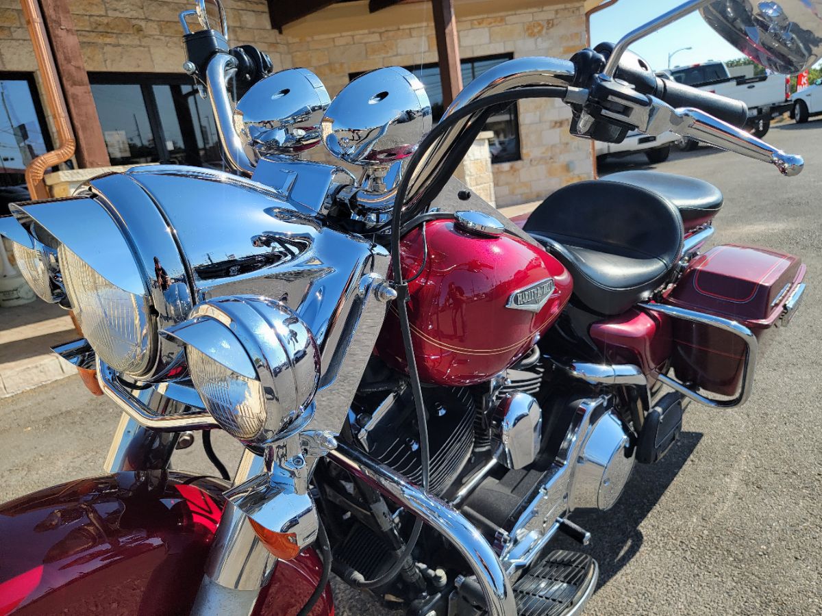 Sold 2004 Harley-Davidson Road King Classic in Killeen