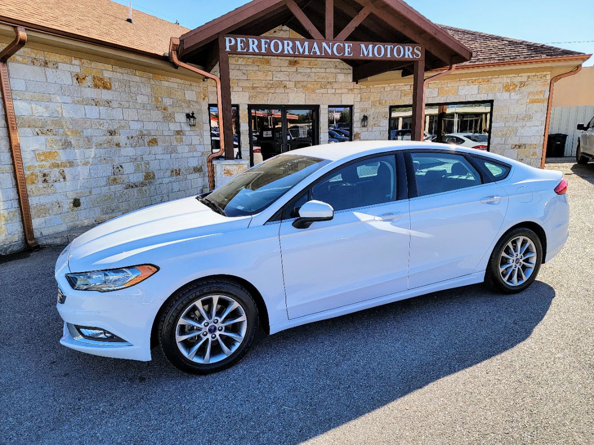 2017 Ford Fusion SE