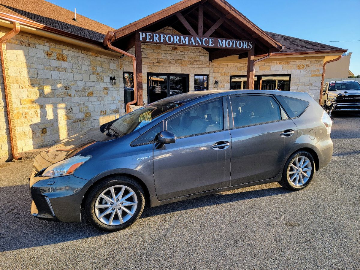 2014 Toyota Prius v Two