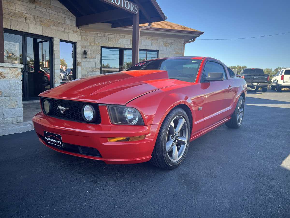 2006 Ford Mustang GT Deluxe