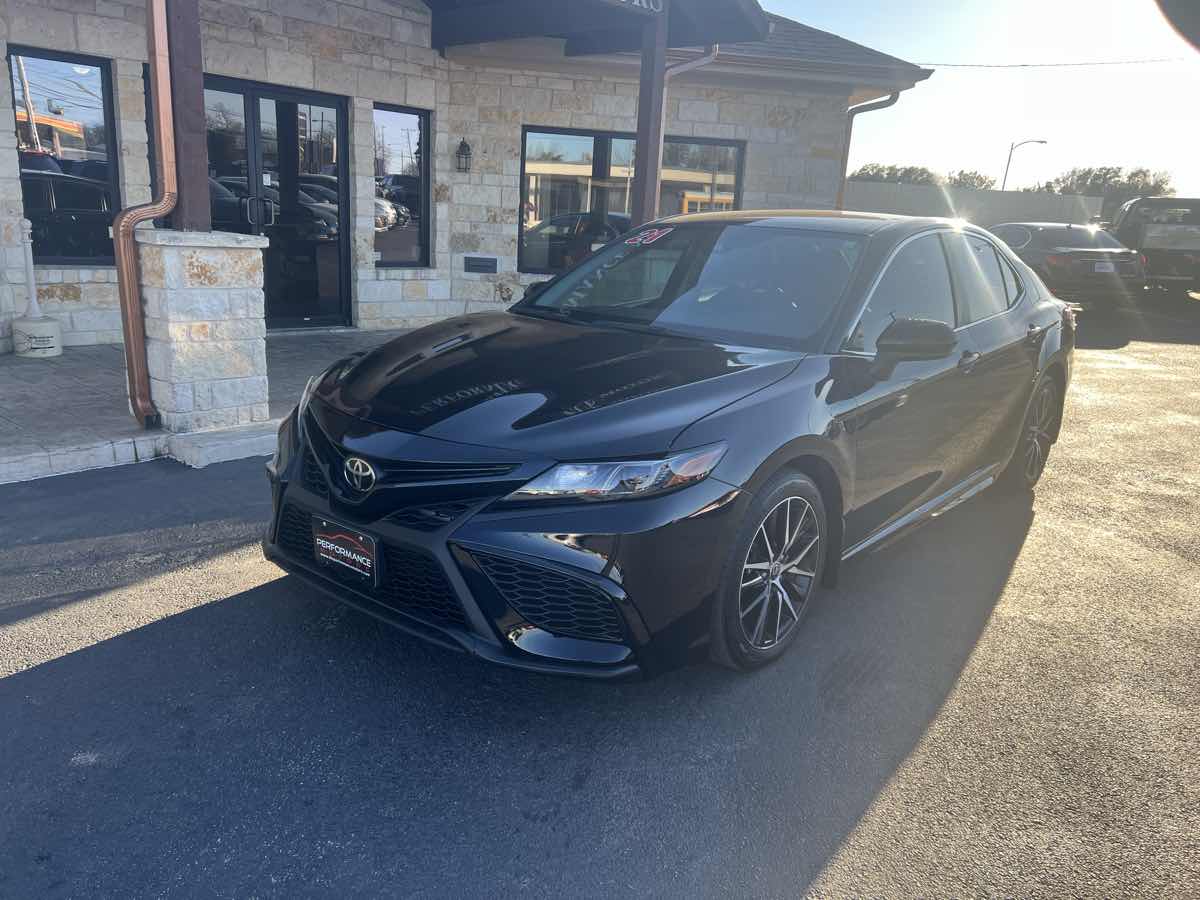 2021 Toyota Camry SE