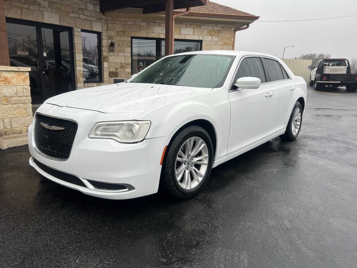 2017 Chrysler 300 Limited