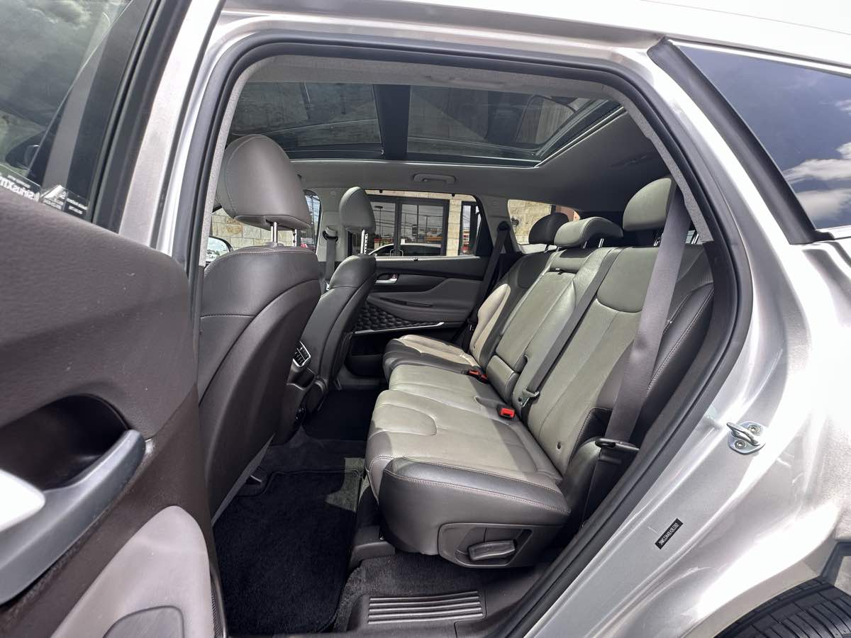 2020 Hyundai Santa Fe SEL 2.0T photo 4