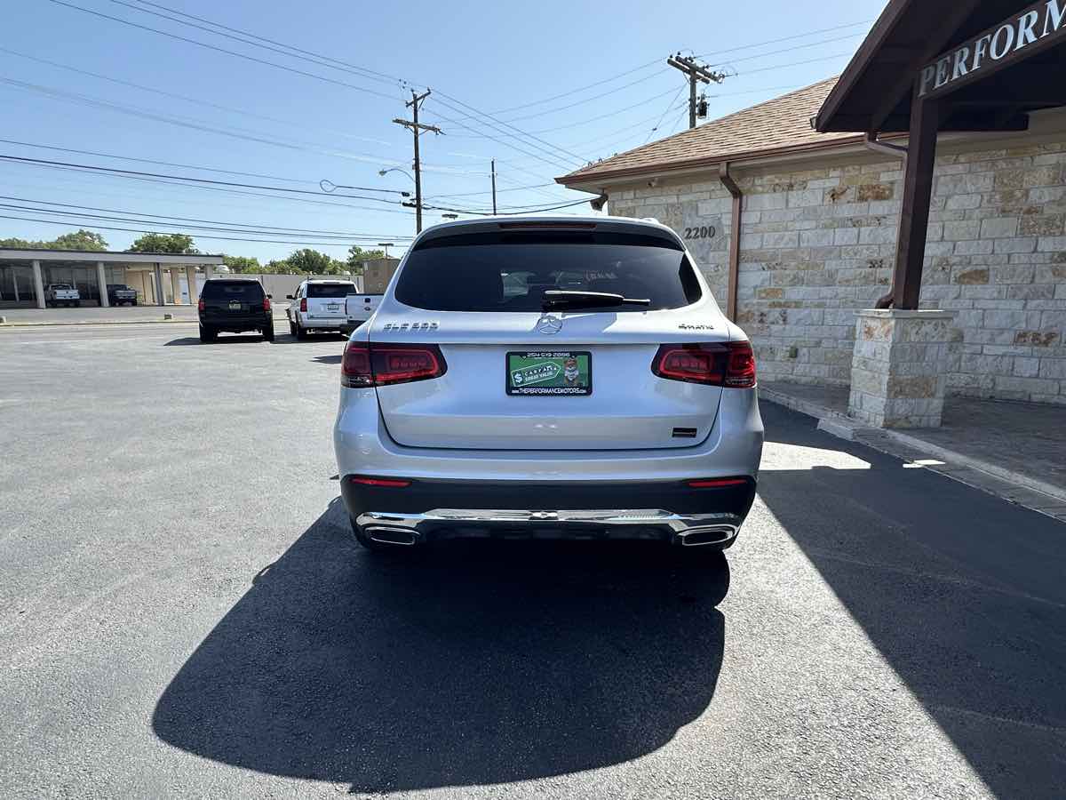 2020 Mercedes Benz GLC 300 4MATIC photo 3