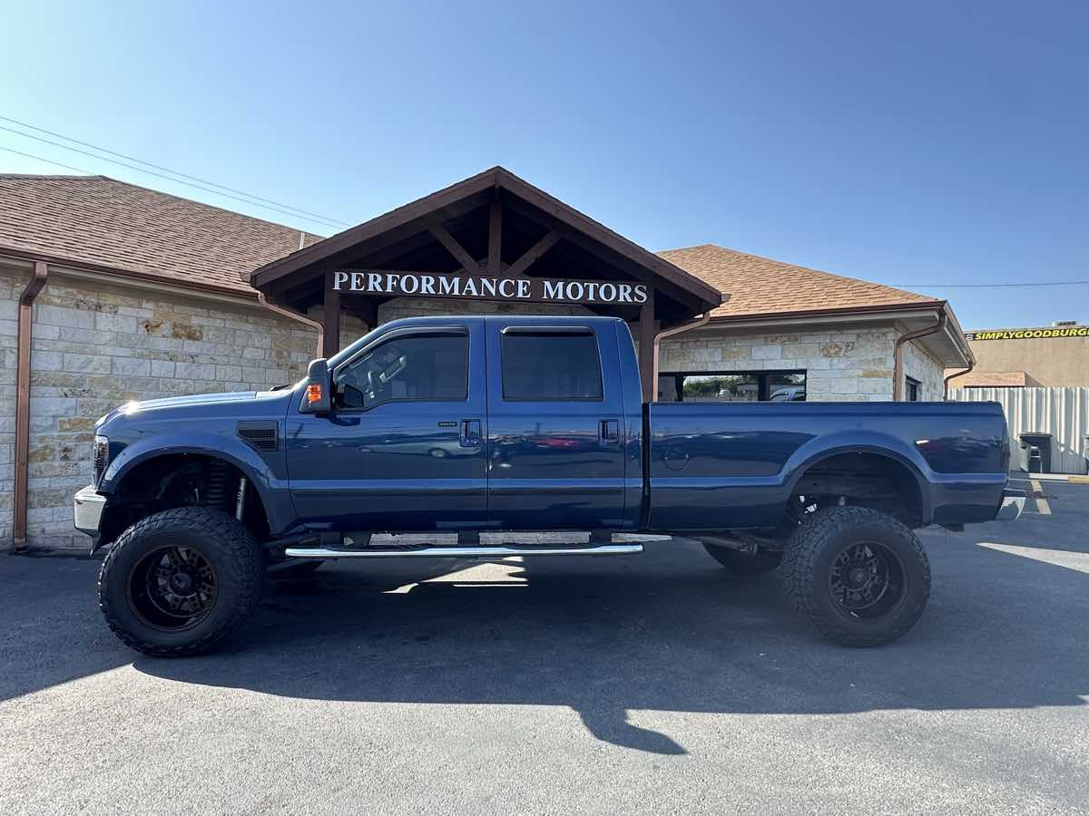 2010 Ford F-250 Lariat photo 2