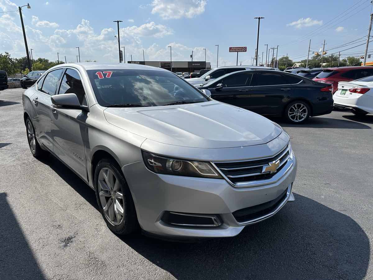 2017 Chevrolet Impala 1LT photo 2