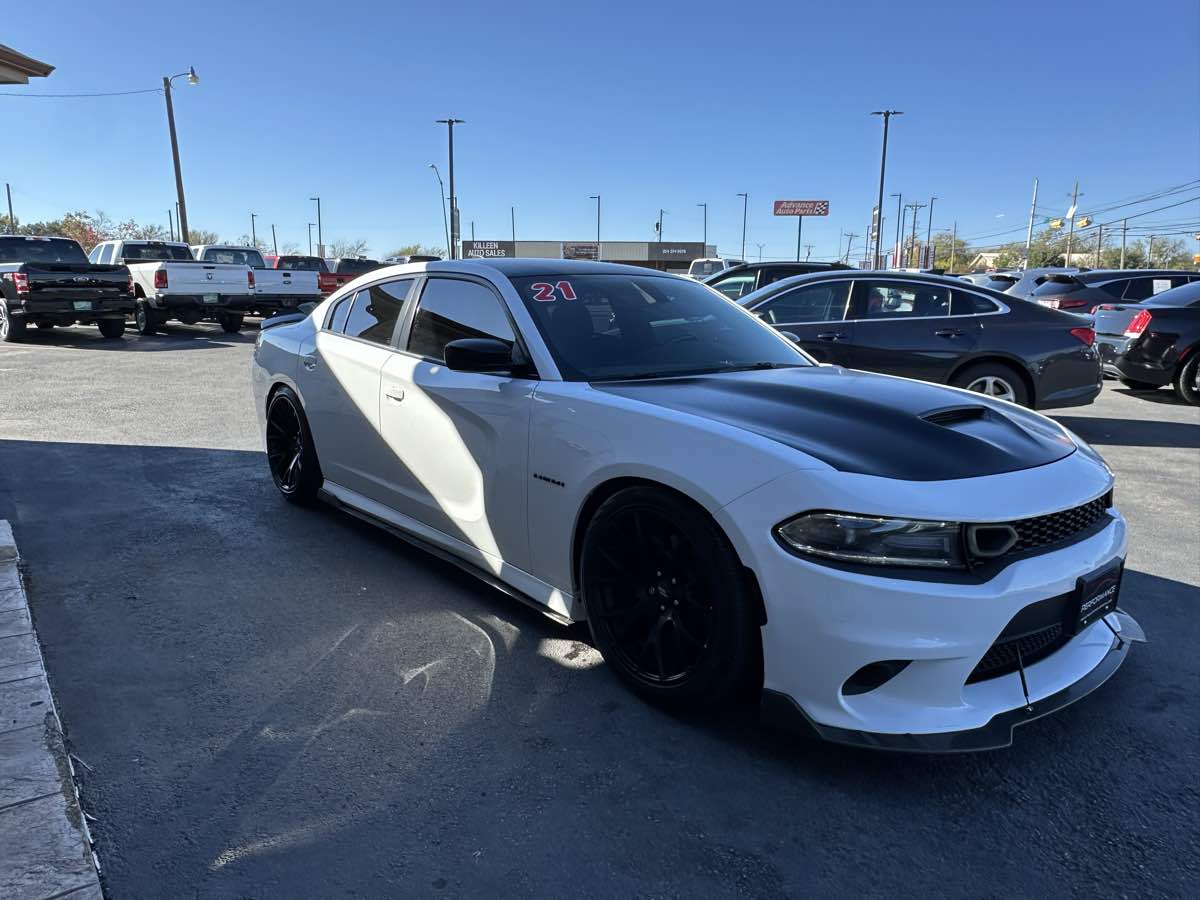 2021 Dodge Charger R/T photo 4