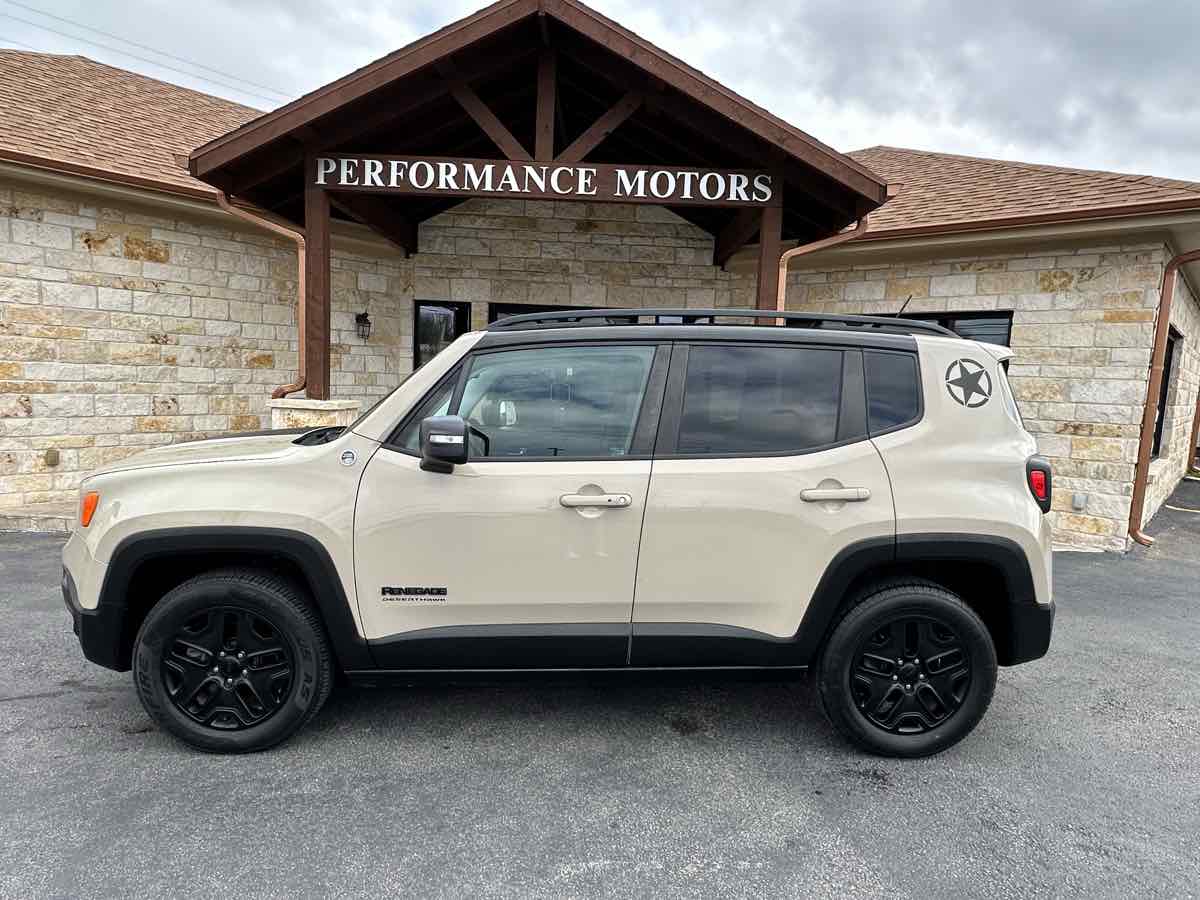 2017 Jeep Renegade Deserthawk - Photo 2