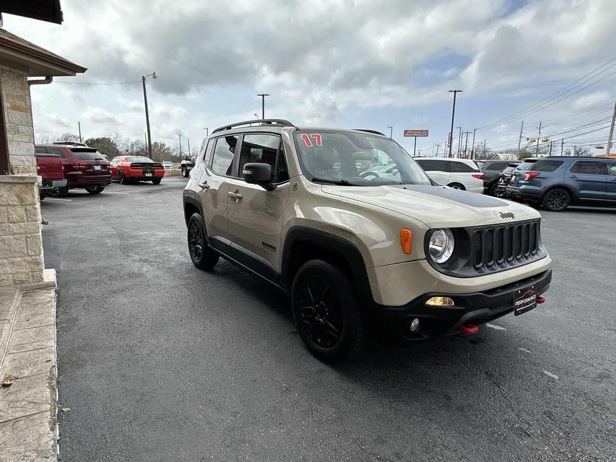 2017 Jeep Renegade Deserthawk - Photo 4
