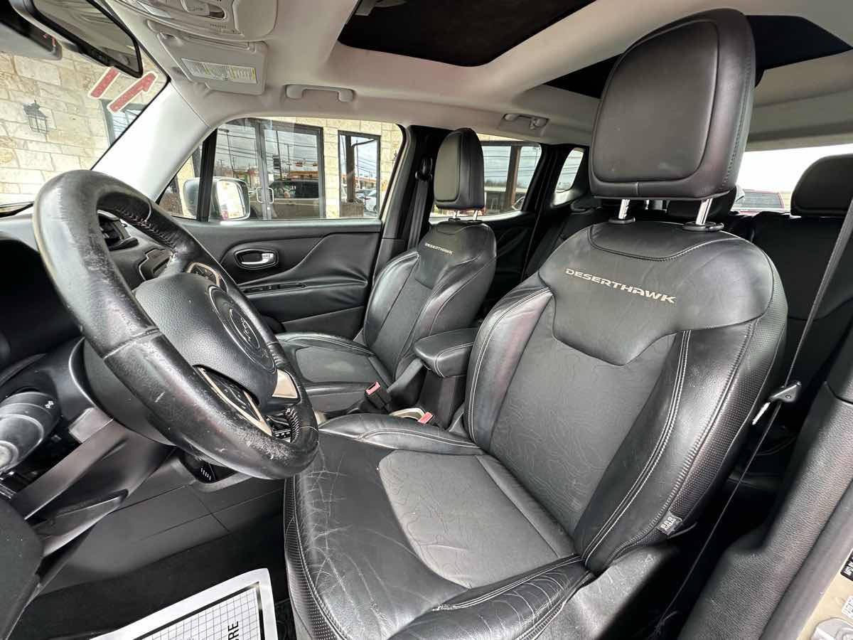 2017 Jeep Renegade Deserthawk - Photo 8