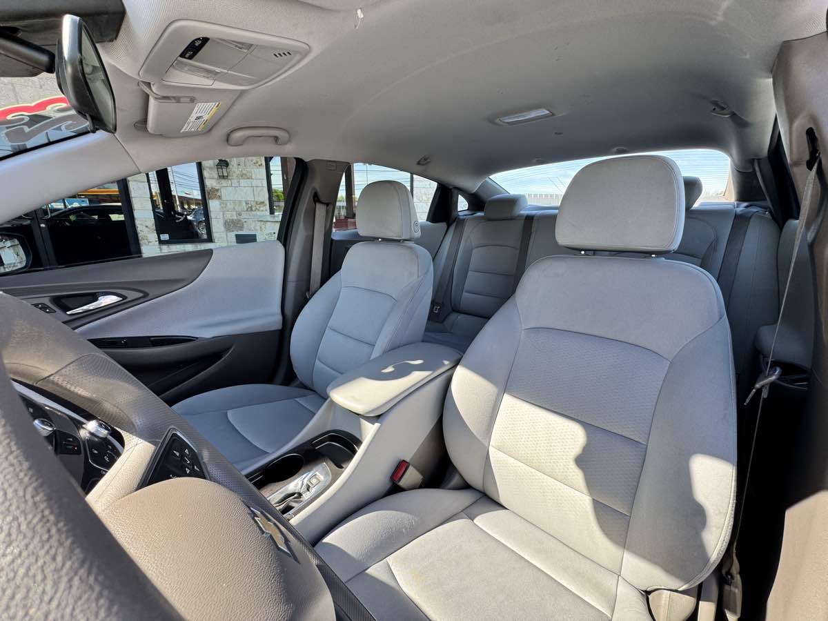 2023 Chevrolet Malibu 1LS - Photo 8