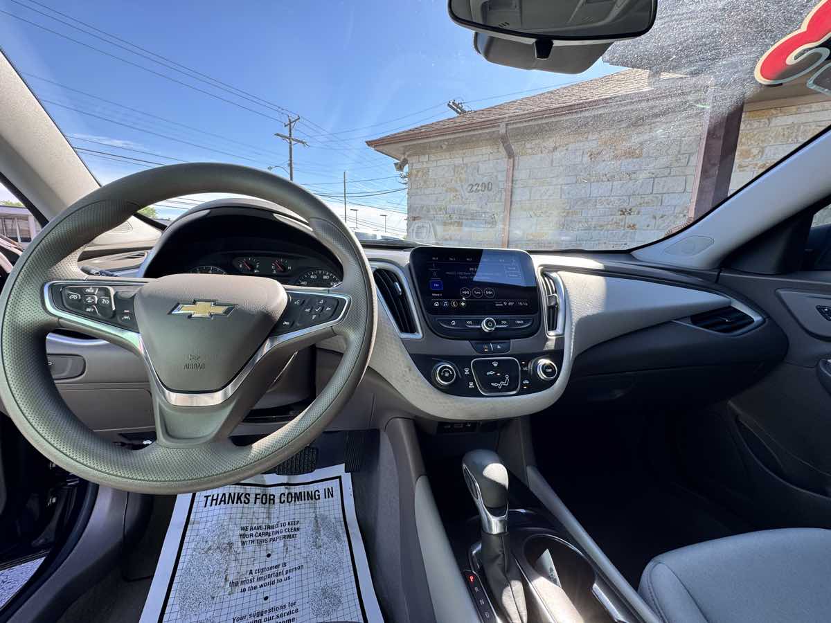2023 Chevrolet Malibu 1LS - Photo 9