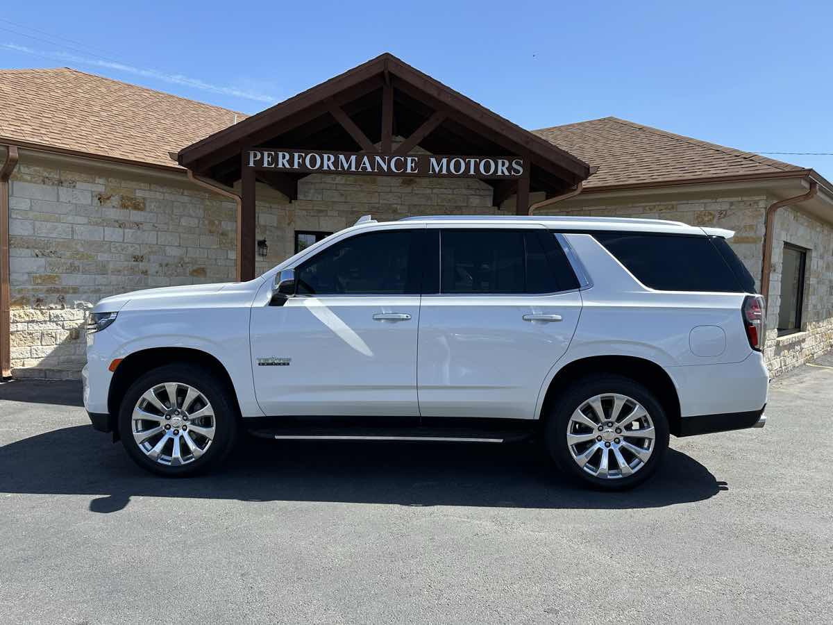 2022 Chevrolet Tahoe Premier - Photo 2
