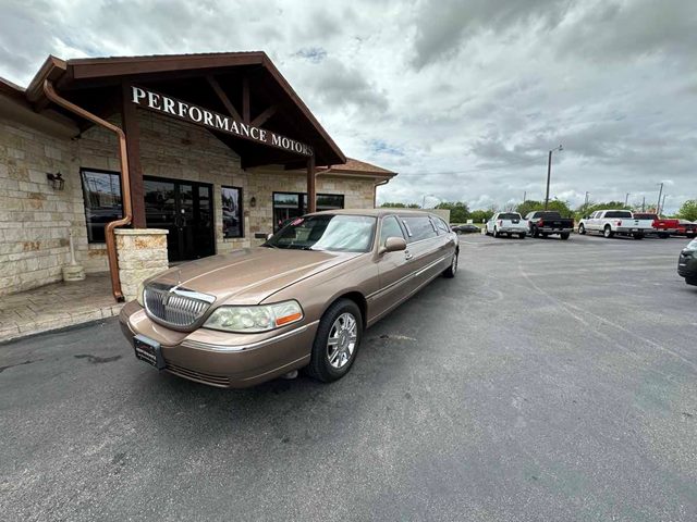 Brown (TAN) 2010 Lincoln Town Car Executive Sedan Rear-Wheel Drive Automatic