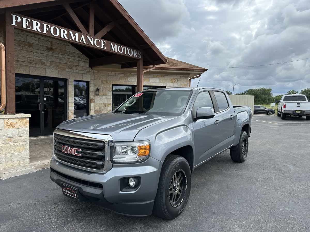2018 GMC Canyon 2WD SLE Crew Cab Short Box's photo