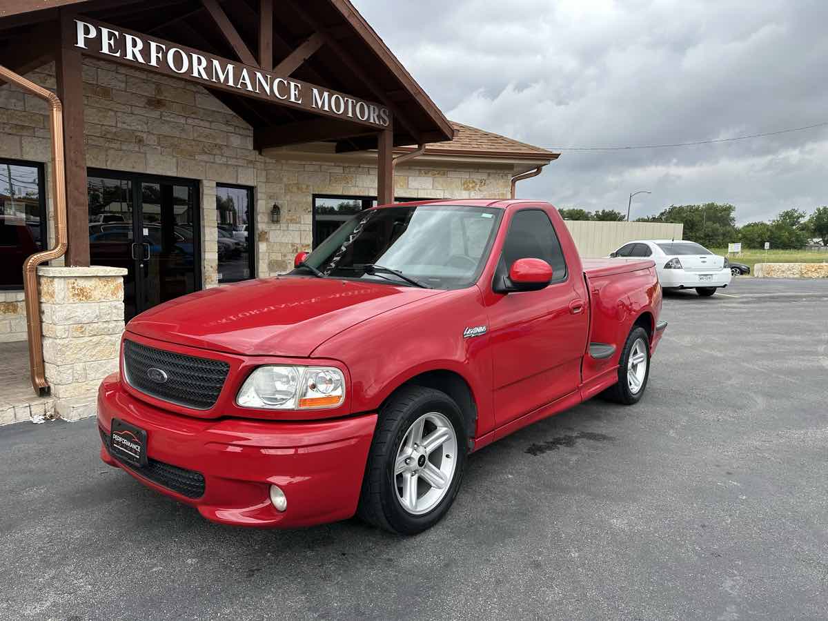 2004 Ford F-150 SVT Lightning's photo