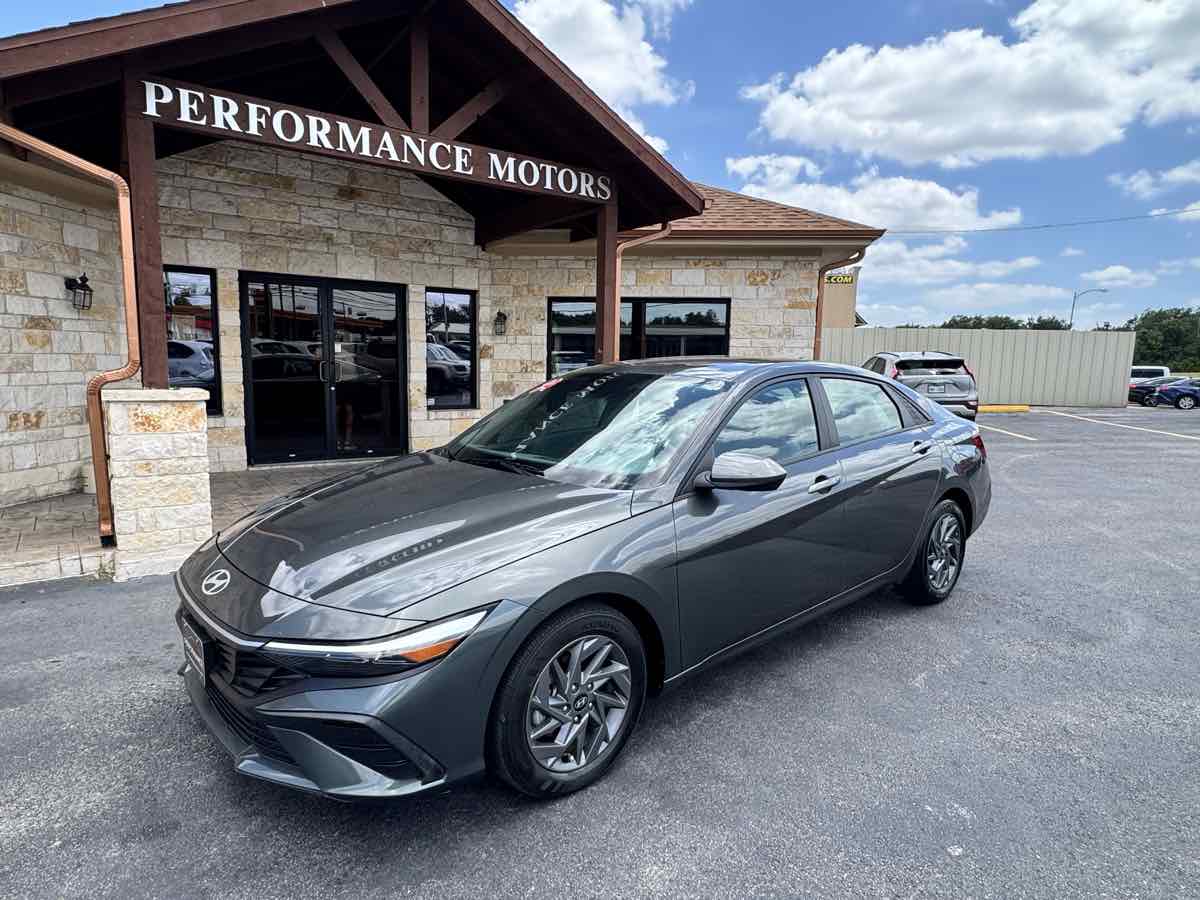 2024 Hyundai Elantra SEL