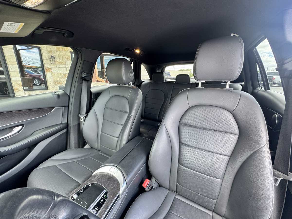 2020 Mercedes-Benz GLC GLC300 - Photo 9