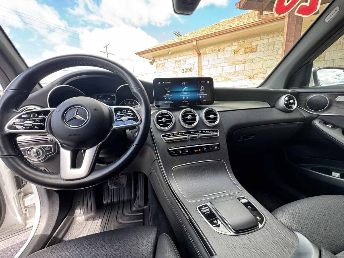 2020 Mercedes-Benz GLC GLC300 - Photo 10