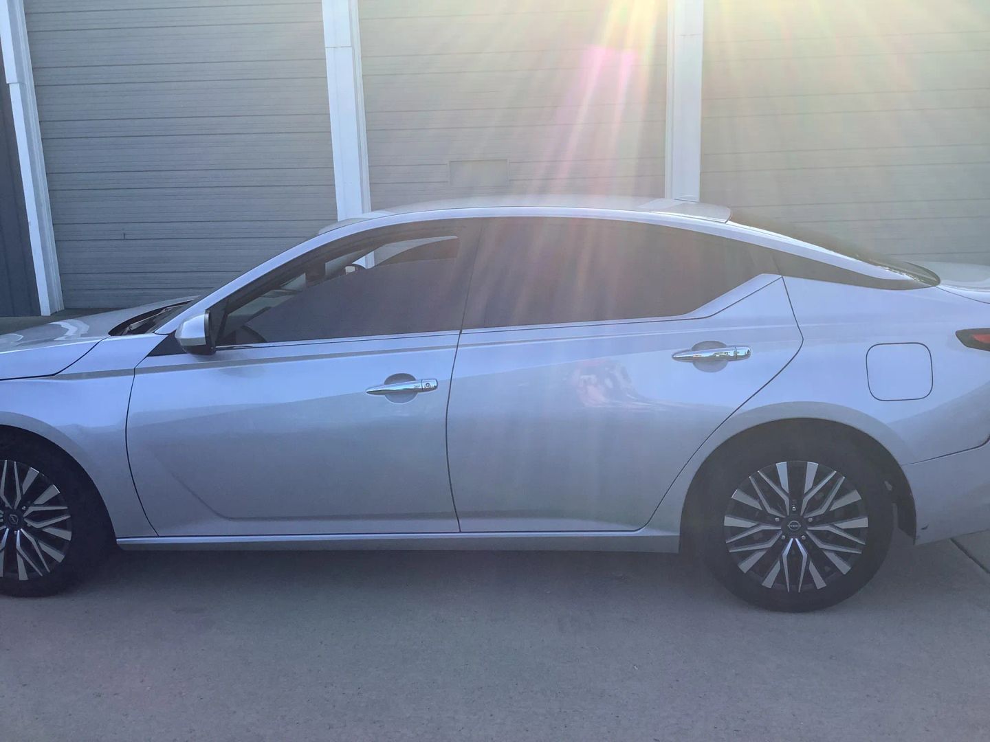 2023 Nissan Altima 2.5 SV photo 6