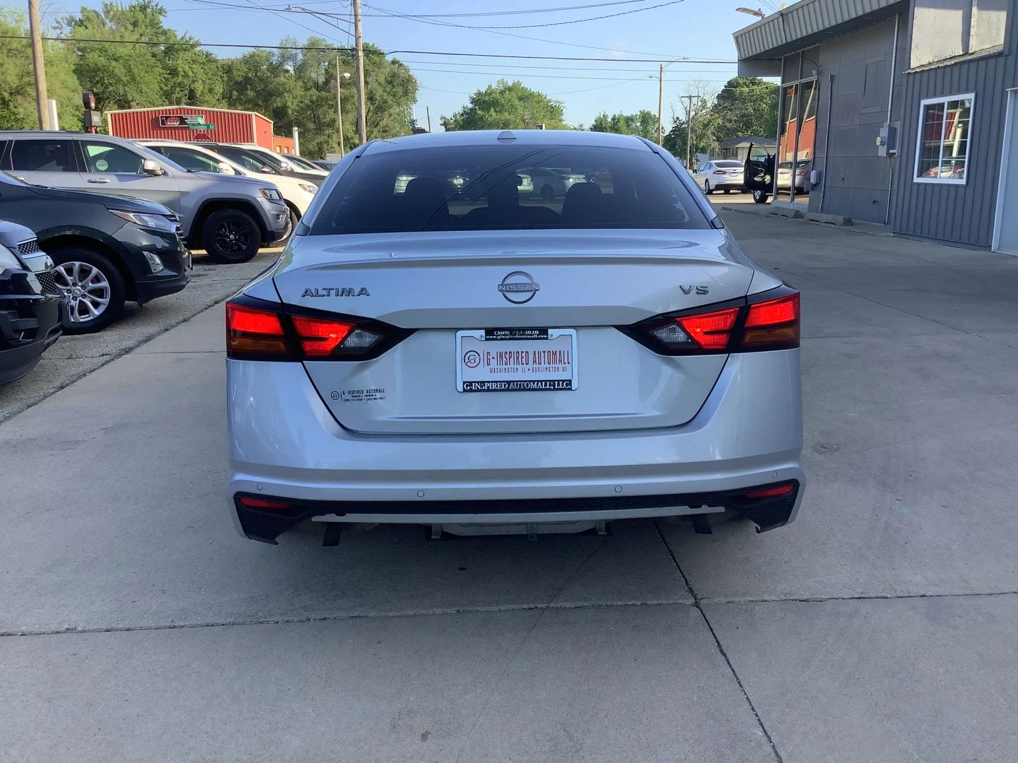 2023 Nissan Altima 2.5 SV photo 8