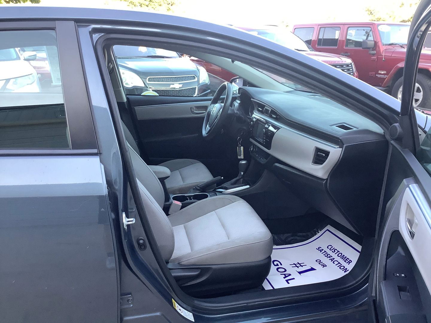 2014 Toyota Corolla L photo 9