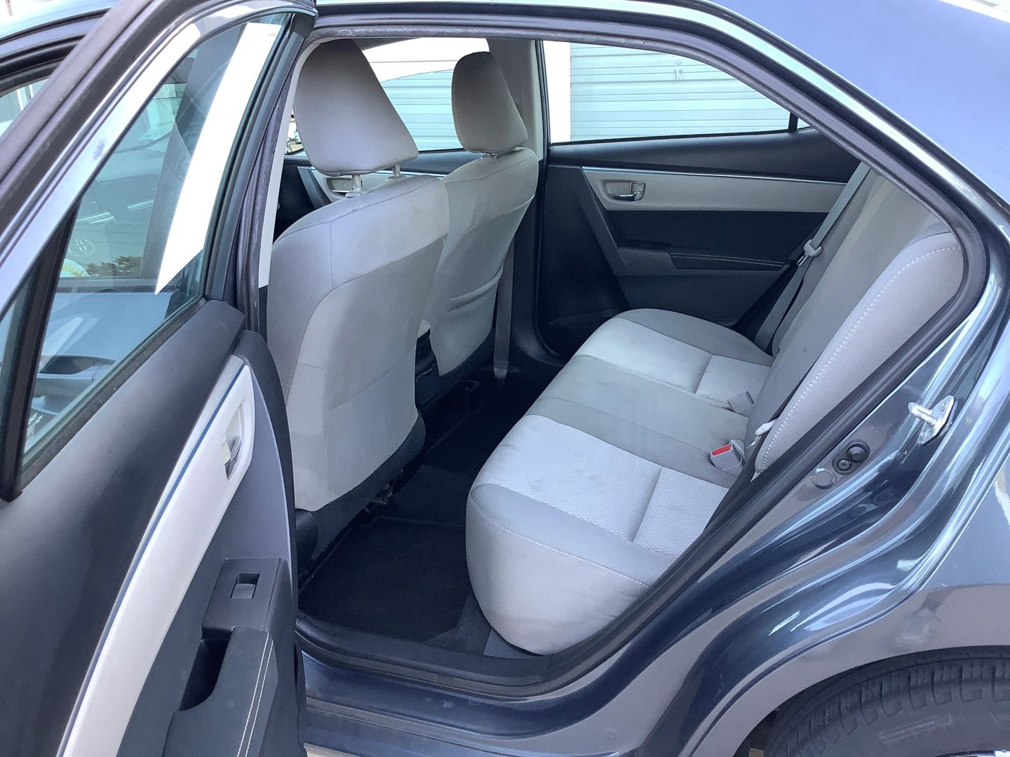 2014 Toyota Corolla L photo 13