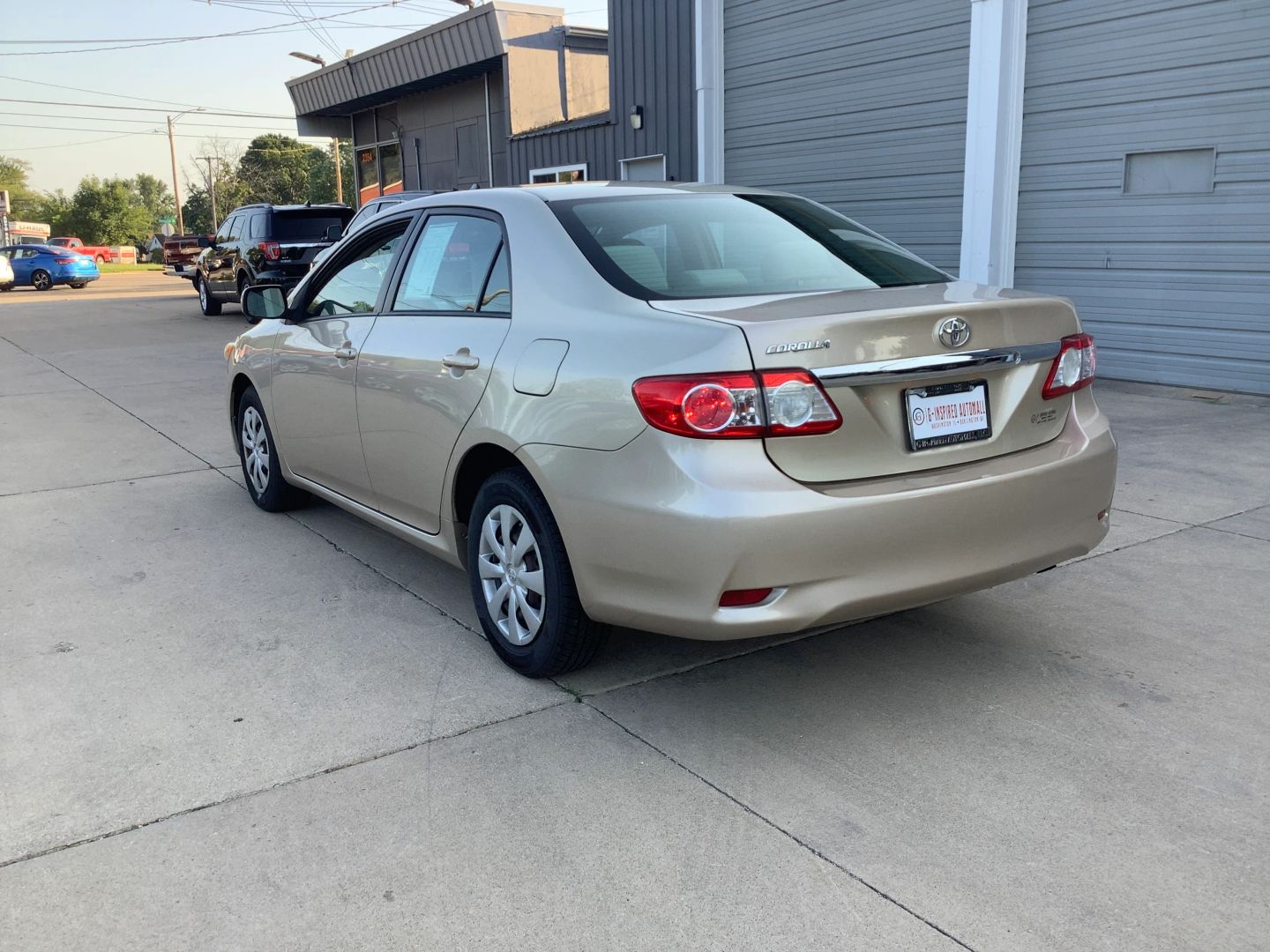 2011 Toyota Corolla L photo 4