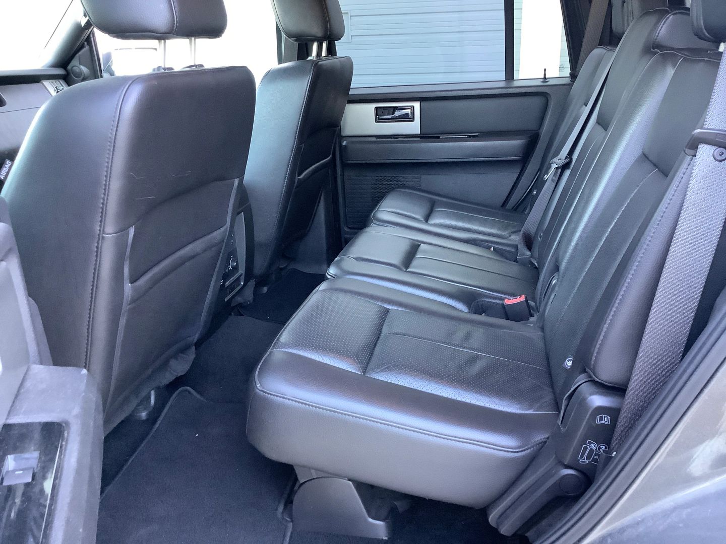 2014 Ford Expedition Limited photo 12