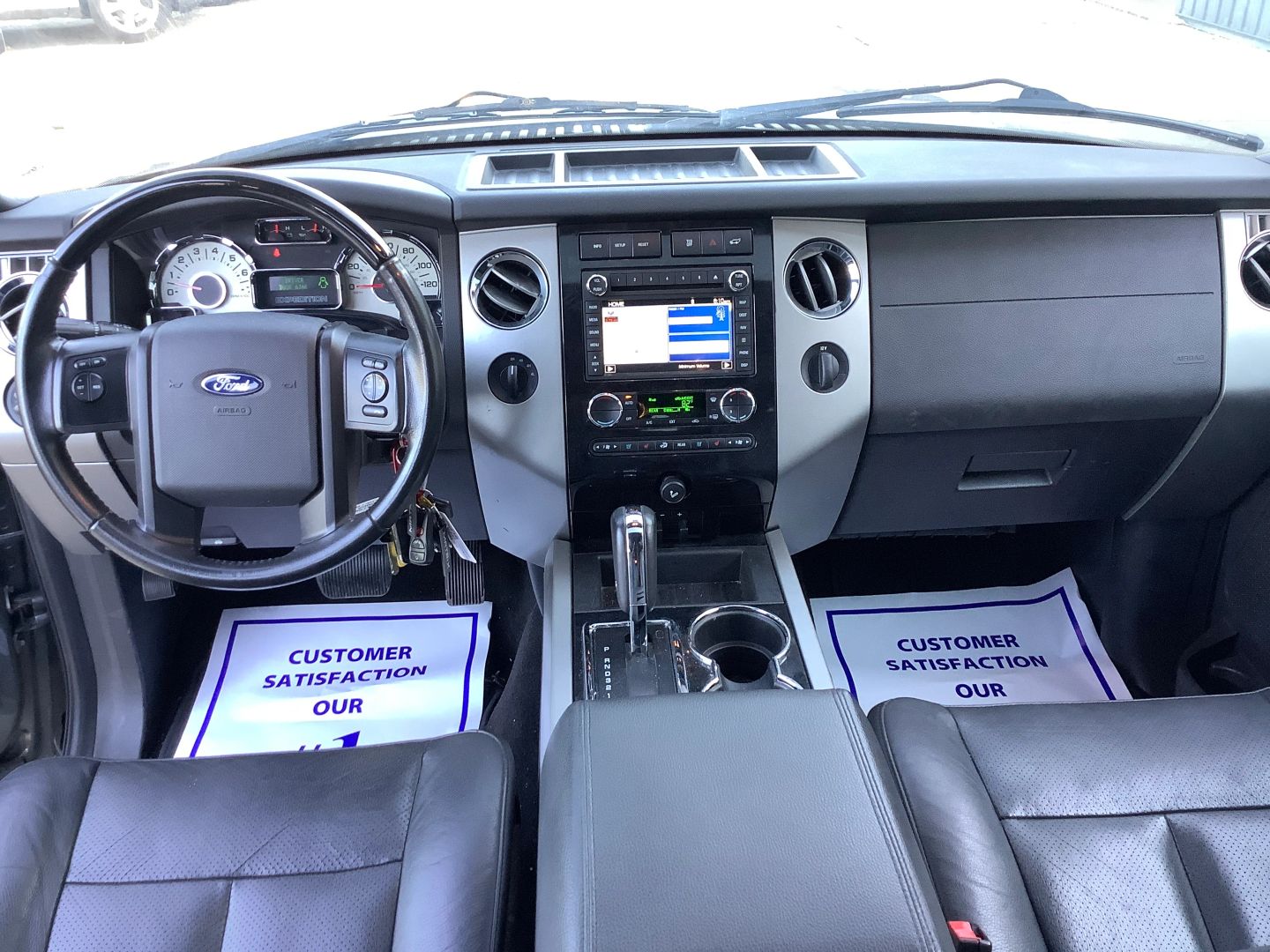 2014 Ford Expedition Limited photo 17