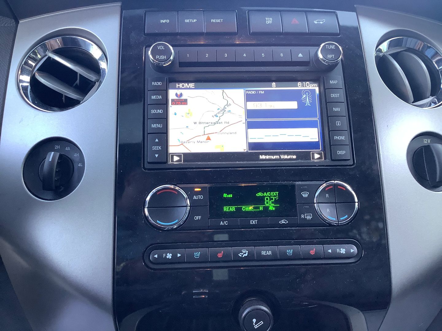 2014 Ford Expedition Limited photo 19