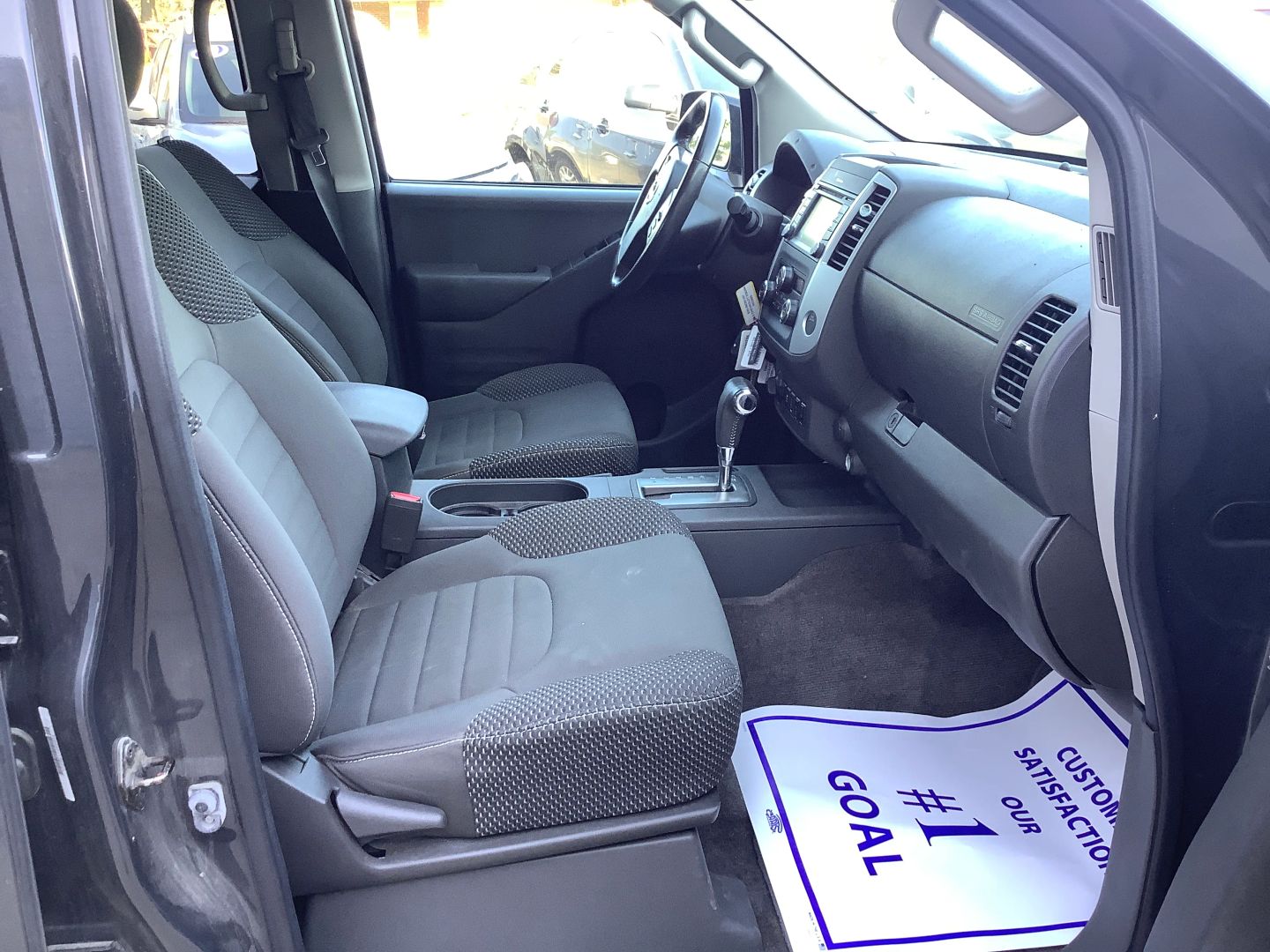 2015 Nissan Frontier PRO-4X photo 8