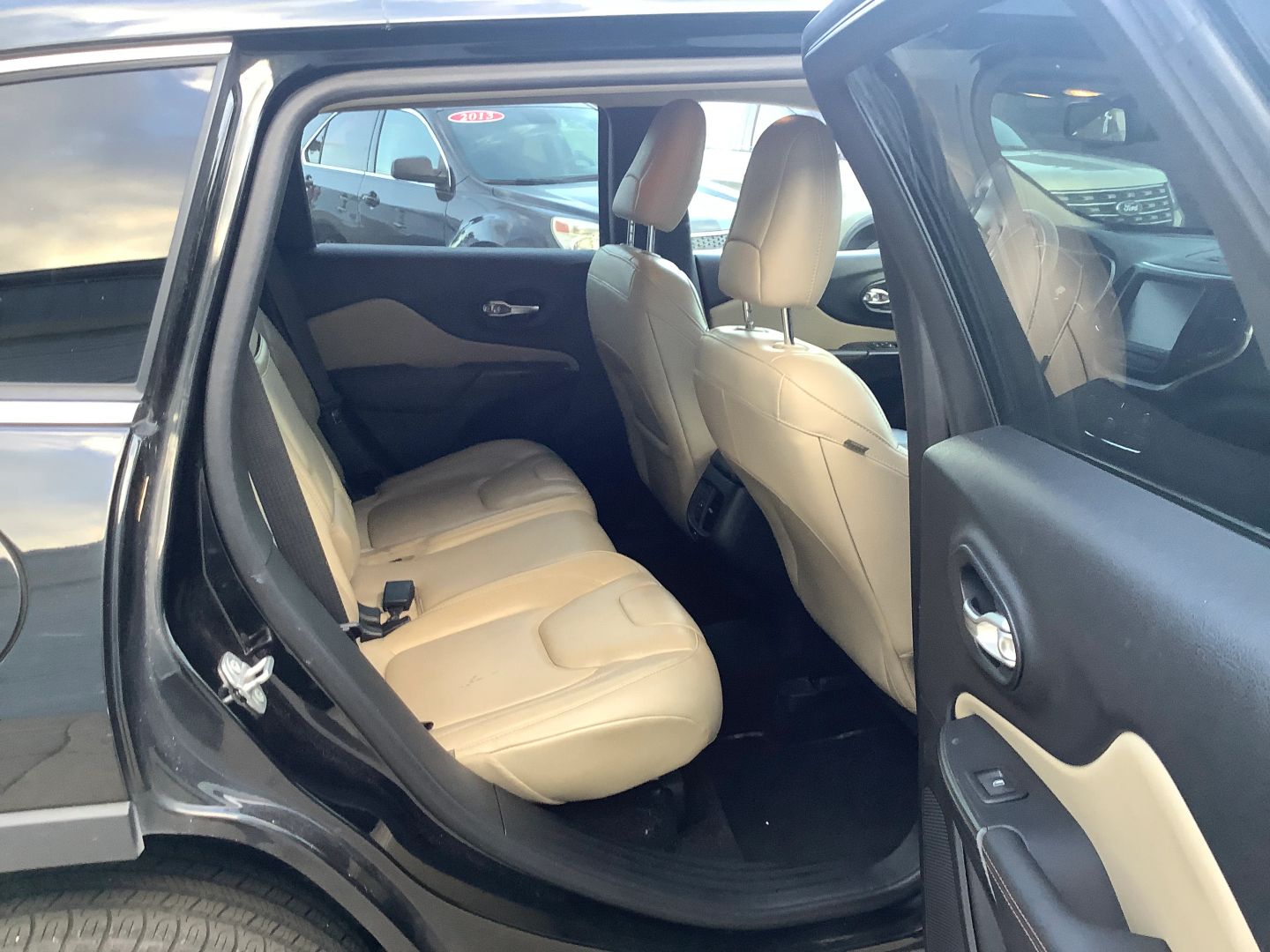 2015 Jeep Cherokee Limited photo 9