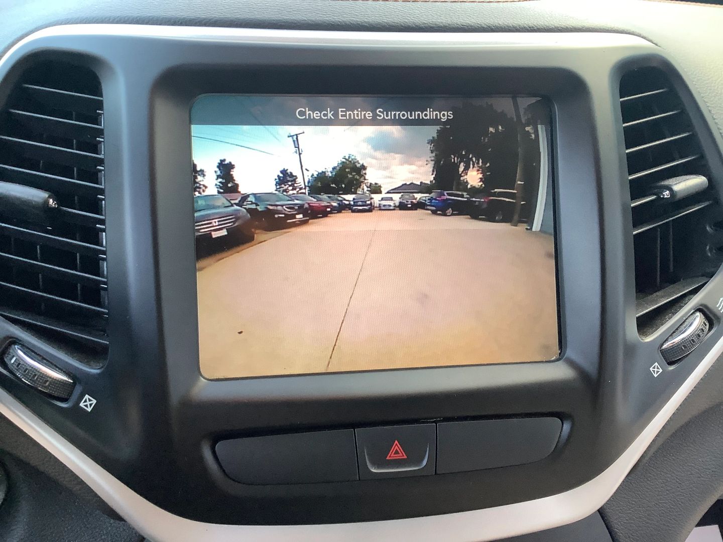 2015 Jeep Cherokee Limited photo 16