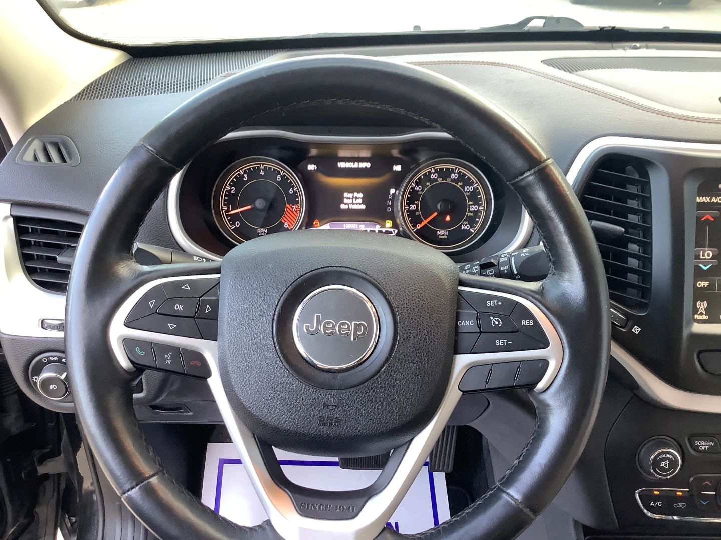 2015 Jeep Cherokee Limited photo 18