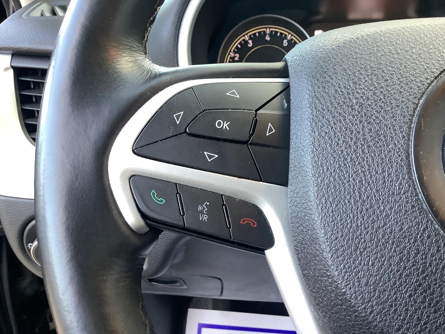 2015 Jeep Cherokee Limited photo 20