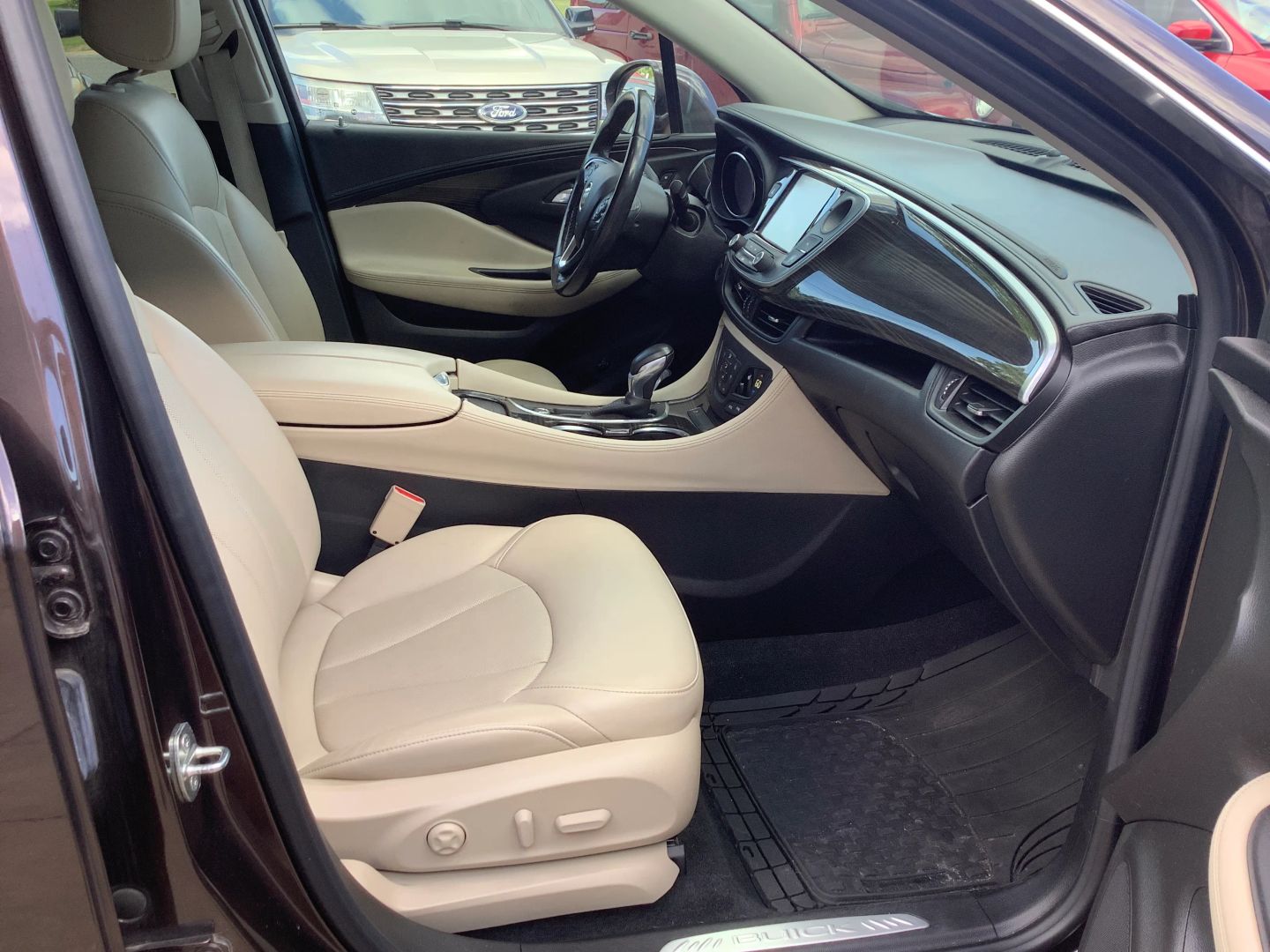 2020 Buick Envision Essence photo 7