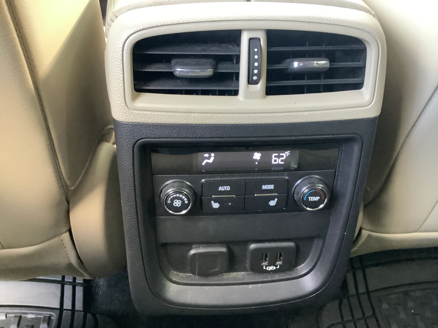 2020 Buick Envision Essence photo 11