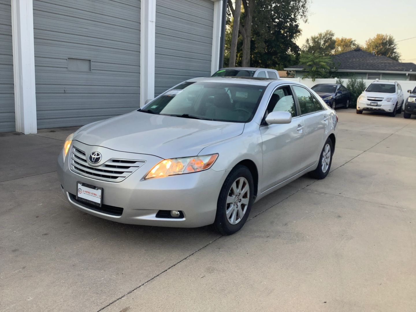 2008 Toyota Camry XLE photo 2