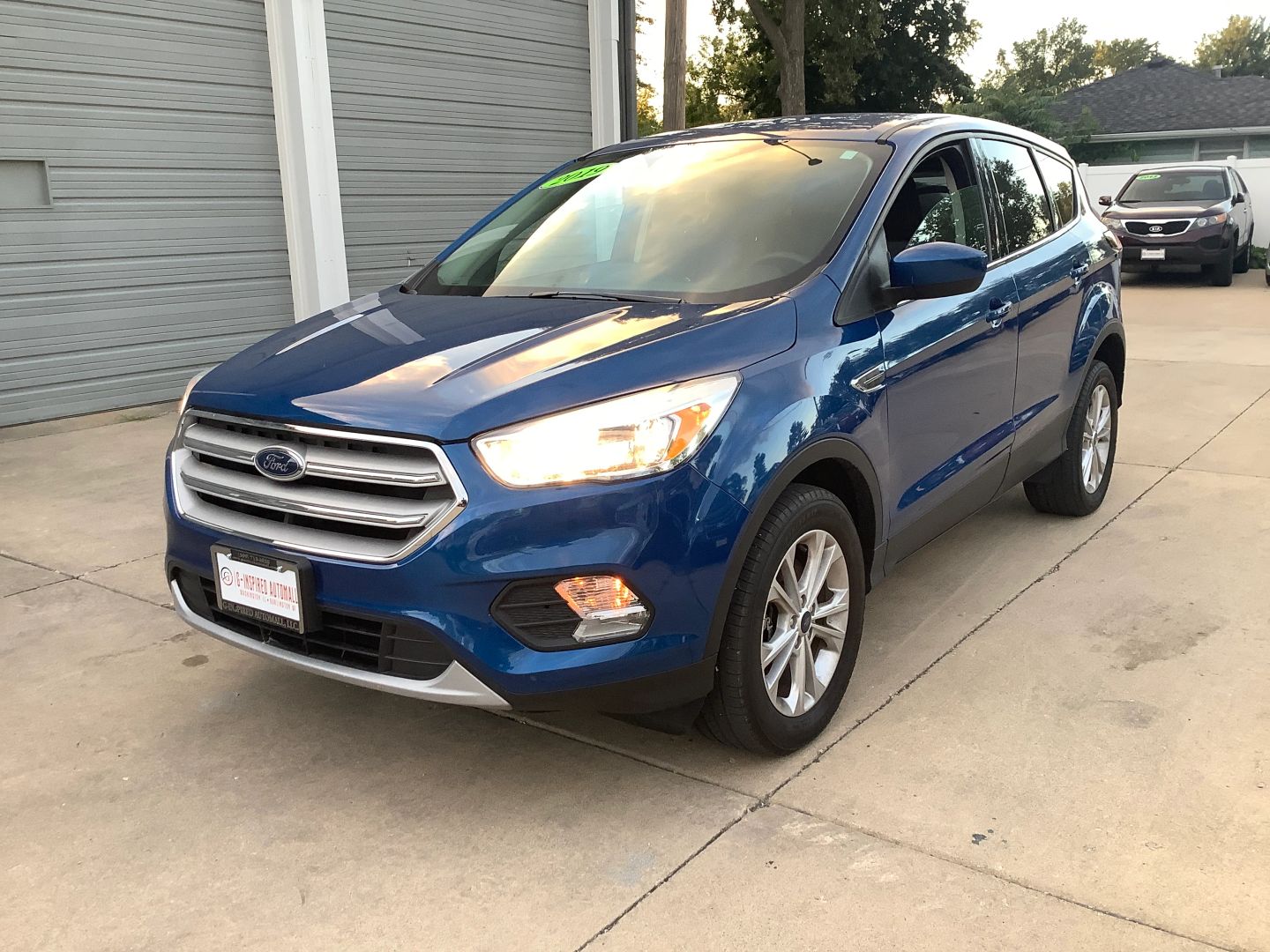 2019 Ford Escape SE photo 2