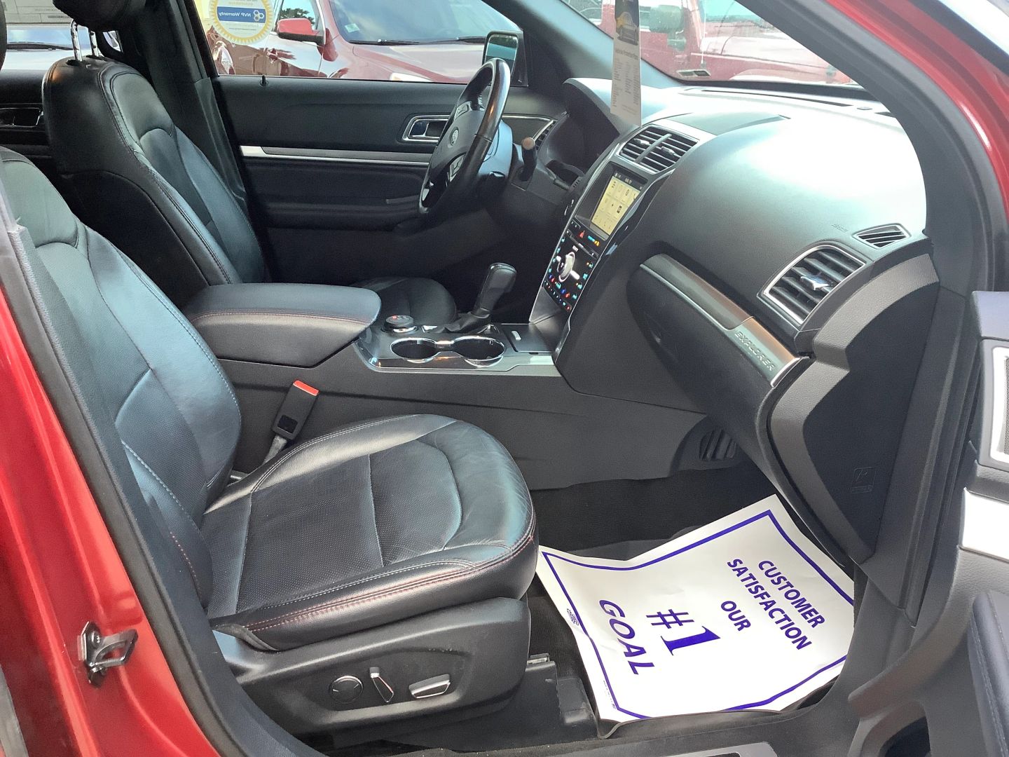 2017 Ford Explorer Sport photo 7