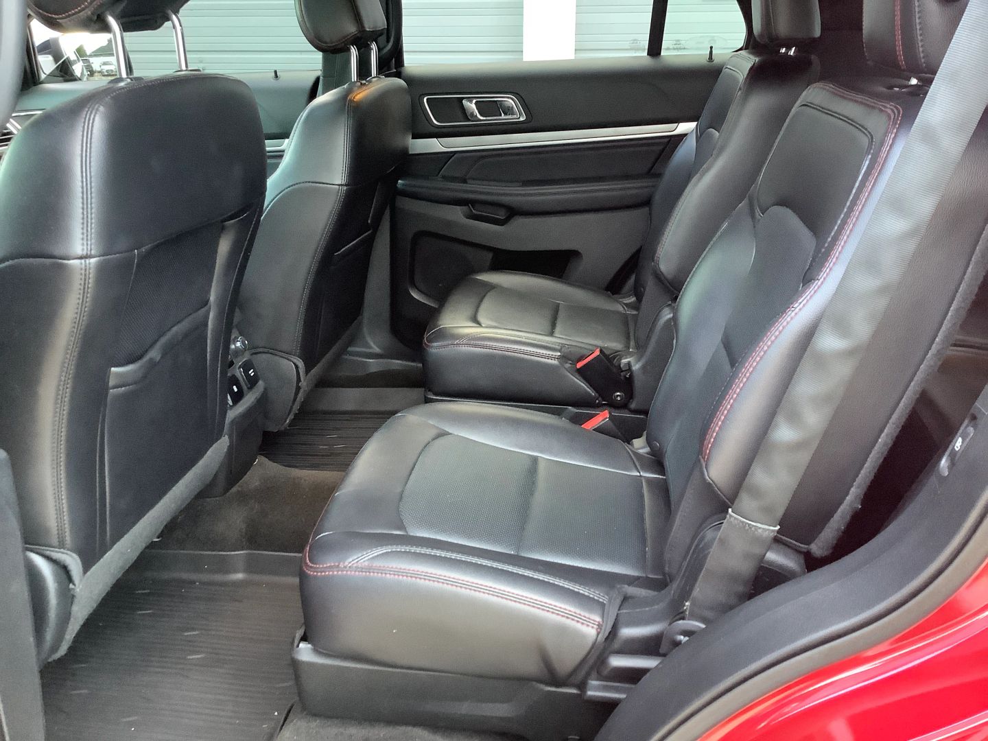 2017 Ford Explorer Sport photo 12